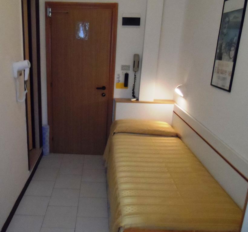 Hotel La Dolce Vita Rimini Szoba fotó