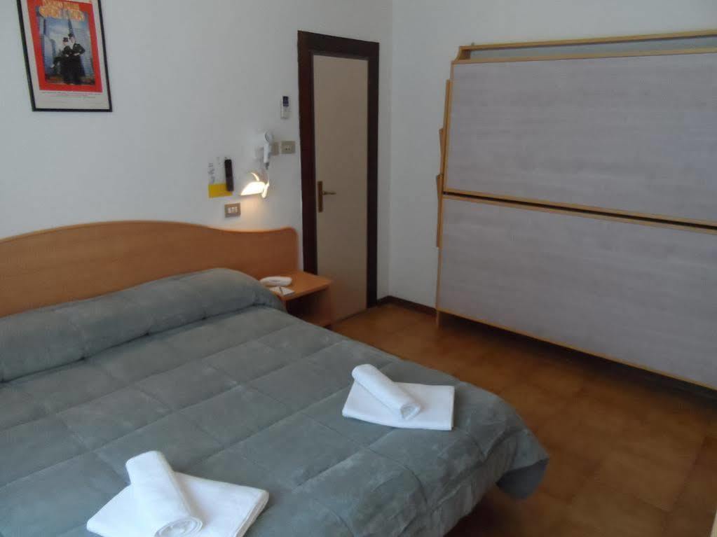Hotel La Dolce Vita Rimini Kültér fotó